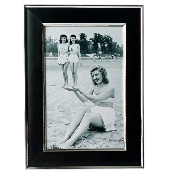 Vintage Beach Girls Women Retro Oddity Home Home Declf Shabby Chic Sea Oceab Art - Picture 1 of 9